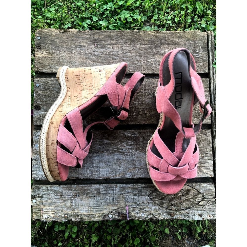 Moda Spana Pink Suede Leather Wedges